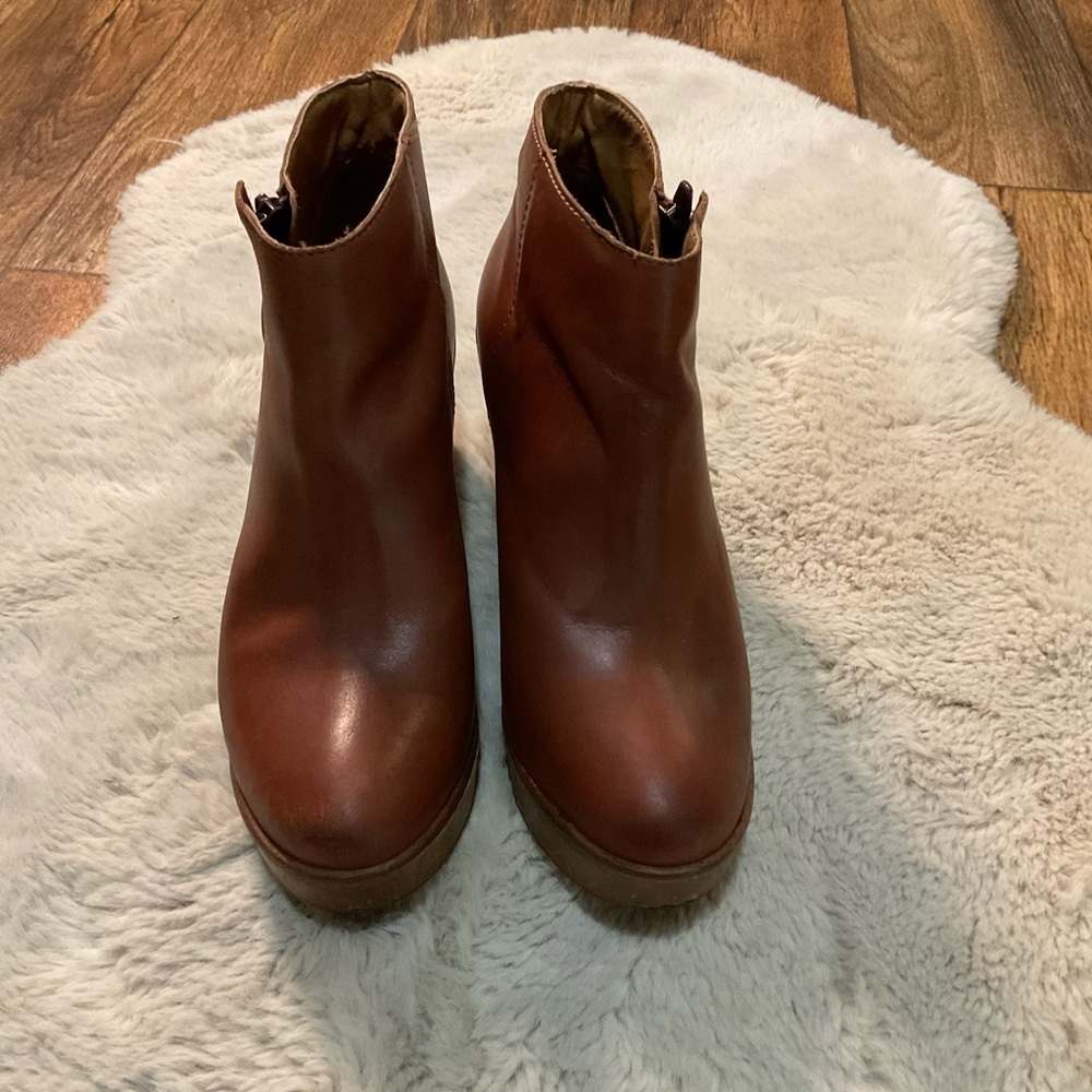 Women’s Brown Leather Platform Ankle Boots - Picture 3 of 16